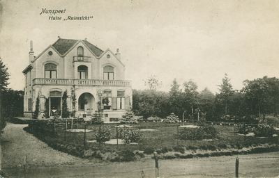 7012 - op adreszijde: poststempel Nunspeet, 24 (mei 1918), rond rood stempel GEMEENTE ERMELO