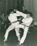 12011 - karate toernooi sportschool Van Meer; man rechts: Henk van Olst