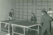 13670 - tafeltennisvereniging Hulshorst; spelmoment; vlnr: 1. Dries Bronkhorst; 2. Henk fidder; 5. Bert Monster