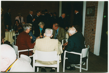 14166 - Bijeenkomst van Zilveren Pauwdragers op de Nieuwjaarsreceptie in het gemeentehuis en De Dialoog. Vooraan ...