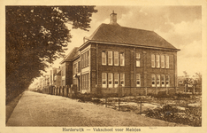 Nr.: 80 - Harderwijk - Vakschool voor Meisjes aanzicht schoolgebouw