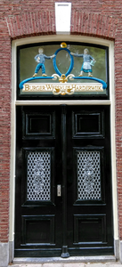  Harderwijk, ingang Burger Weeshuis, Kerkplein 3