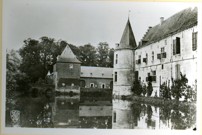 389_58-013 Kasteel Revieren Kasteel Rivieren of kasteel Ter Vieren wordt voor het eerste vermeld in 1364, toen het ...