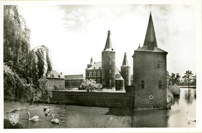 389_58-028 Kasteel Hoensbroek Kasteel Hoensbroek of Gebrookhoes (Kasteel Gebrook) is een van de grootste kastelen van ...