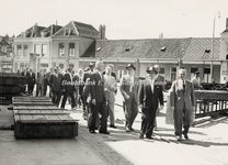 EHC-0000548 Bezoek van raadsleden aan de werf van de N.V. Koninklijke Maatschappij 'De Schelde' te Vlissingen