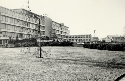 EHC-0001320 Het Barbara-ziekenhuis aan de Barbarastraat te Geleen in gebruik genomen op 18 november 1963.De officiële ...
