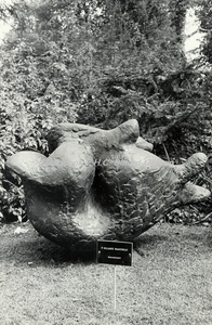 EHC-0002098 Burgemeester Damenpark: Openluchttentoonstelling beeldhouwkunst +/- 1969