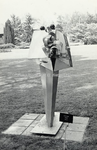 EHC-0002100 Burgemeester Damenpark: Openluchttentoonstelling beeldhouwkunst +/- 1969