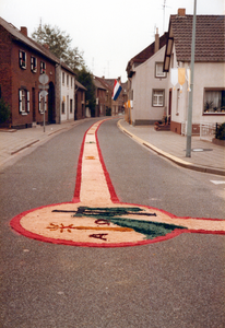 EHC-0005013 Heilig Kruisstraat tijdens de Pinksterprocessie van 1980