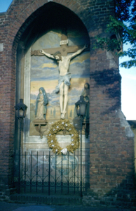 415_02_042 Sacramentsprocessie in de parochie H. H. Marcellinus & Petrus in Oud Geleen, zondag 30 mei 1948