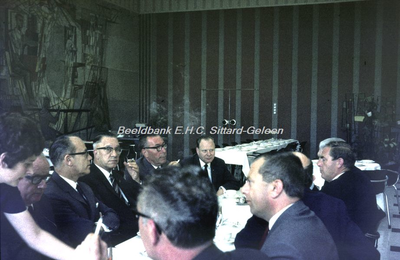 EHC-004-10 Excursie van de Gemeenteraad van Sittard naar Den Haag in 1968. 