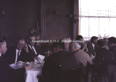 EHC-004-17 Excursie van de Gemeenteraad van Sittard naar Den Haag in 1968. 