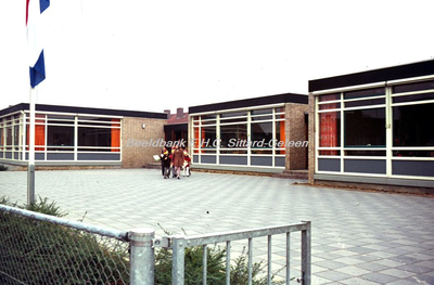 EHC-027-12 Opening van de Kleuterschool Kleuterheem aan de Paulus Potterstraat te Broeksittard op 13-11-1971. 13-11-1971