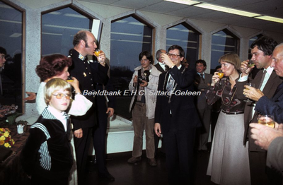 EHC-072-39 Receptie van de Heer E. Nicoll bij zijn benoeming tot nieuwe Korpschef van Politie te Sittard op 27-10-1978. ...