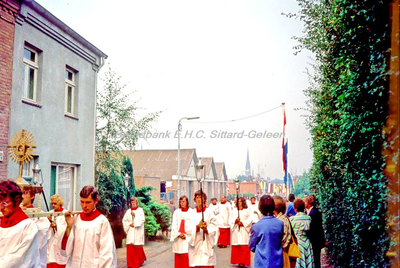 EHC-108-40 St. Rosaprocessie tijdens de viering van het 300-jarig bestaan van de St. Rosakapel 1675-1975Processie ...