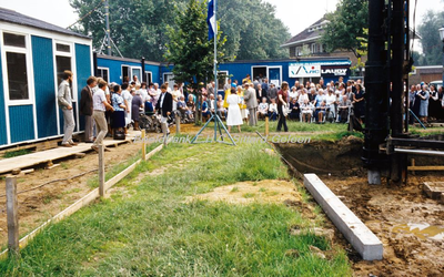 EHC-092-06 Start nieuwbouw Caritas thans Baenjehof aan de Baenjestraat in 1981