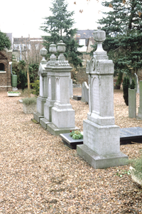 420_01_03_04 Oude grafstenen op Hervormde begraafplaats Sittard