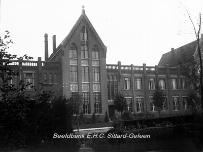2841 Bisschoppelijk College St. Jozef, ParklaanGebouwd in 1908. Oude toestand.