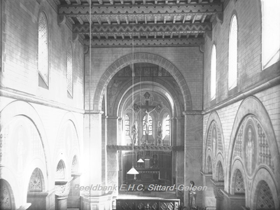 2884 Interieur voormalige abdijkerk St. Salvator te SusterenGezicht op het hoogaltaar vanaf het oksaal