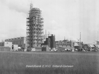 2916 Staatsmijn Maurits te GeleenEen watertoren in aanbouw