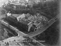 2944 Luchtfoto van het Bisschoppelijk College St. Jozef aan de ParklaanIn aanbouw zijn de nieuwe kapel en het ...