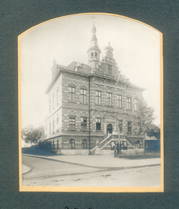 511_053 Voormalige Limburgse Gemeentehuizen 1922Voormalig Gemeentehuis te Kerkrade uit de jaren 20. Foto is afkomstig ...