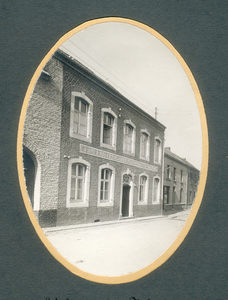 511_110 Voormalige Limburgse Gemeentehuizen 1922Voormalig Gemeentehuis te Ubach over Worms uit de jaren 20. Foto is ...