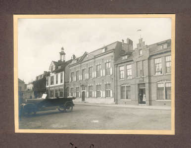 511_113 Voormalige Limburgse Gemeentehuizen 1922Voormalig Gemeentehuis te Vaals uit de jaren 20. Foto is afkomstig uit ...