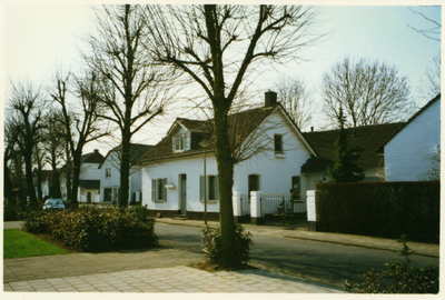512_037 Getelberg 32-38 te BornIn het jaar 2002 is door de voormalige Gemeente Born deze straat aangemerkt als ...