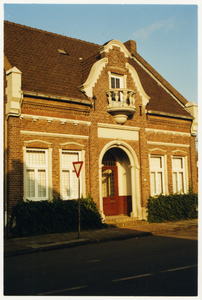 512_248 Woonhuis gelegen aan de Beegter Markt 1 te GrevenbichtDit pand was het gemeentehuis van de voormalige Gemeente ...