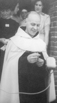EHC-0012803 Pater Piet Ritzen spreekt zijn dankwoord uit. Na dat hij zijn eerste H. Mis heeft opgedragen spreekt Pater ...