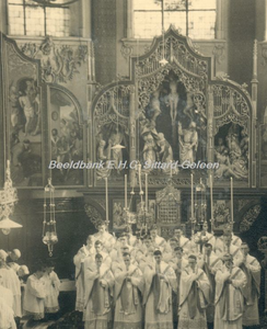 EHC-0012814 Priesterwijding van Harie van Sloun in de Christoffel Kathedraal te Roermond.