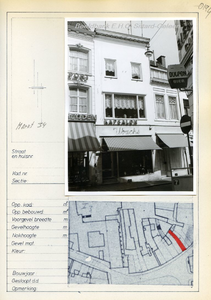 194. Markt 34Straatbeeld met gevelaanzicht en eronder de kadastrale aanduiding van het pand op de kaart