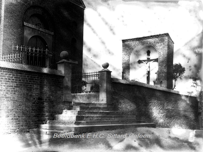 ehc_gp_083 De ingang van de kerk 25-06-1937