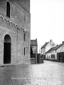 ehc_gp_181 Ingang van de kerk te Susteren 12-01-1934