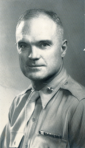 742_061 Kolonel S. Hinds, bevrijder van Sittard