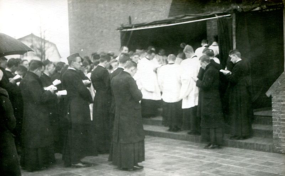 132_76_06 Inwijding stenen kapel H.H. Martelaren van Gorcum; 1932