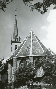 PB0246 De Jacobskerk vanuit de tuin gezien, ca. 1953