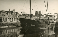 PB0468 Het schip Tilly in de Zuid Spui, ca. 1950