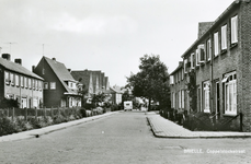 PB0656 Kijkje in de Coppelstockstraat, 1962