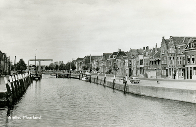 PB1002 Kijkje op de Maarlandse haven en het Maarland Noordzijde, ca. 1960