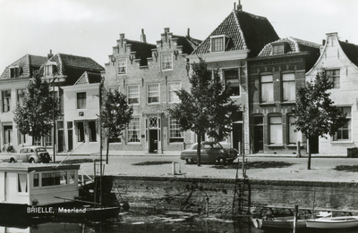 PB1004 Een aantal woningen langs het Maarland Noordzijde, 1964