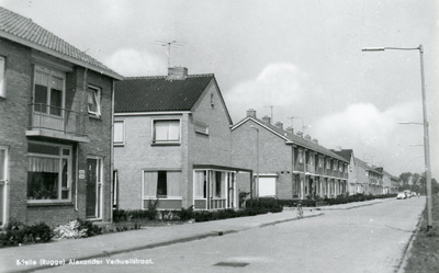 PB1087 Kijkje in de Alexander VerHuellstraat, 1965
