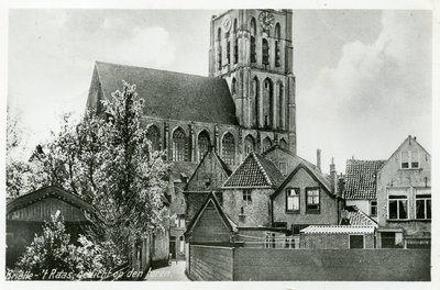 PB1134 Kijkje op het Raas. Op de achtergrond de St. Catharijnekerk , ca. 1955