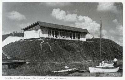 PB1169 Het recreactiegebouw op Camping De Meeuw, ca. 1950