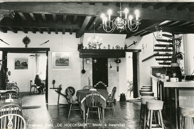 PB2744 Interieur van Café De Hoecksack, 1968
