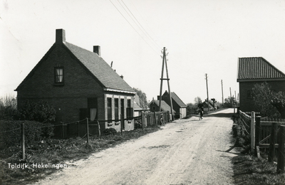 PB2941 Kijkje op de Toldijk in Hekelingen, ca. 1948
