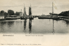 PB3061 Kijkje op het Kanaal door Voorne, met enkele zeilschepen, ca. 1900