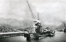 PB3081 Werkzaamheden in de Werkhaven, ten behoeve van de Deltawerken, 1957