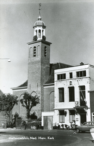 PB3119 De kerk en het voormalige gemeentehuis, 1967